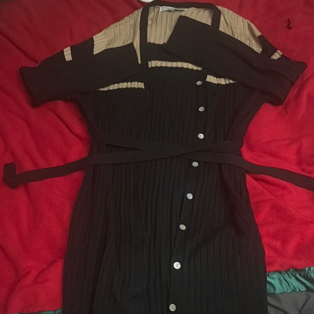 Carolyn Taylor Black and White Short Sleeve Cardigan